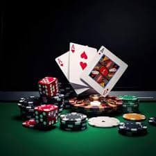 Người dùng Việt Nam tham gia nổ hũ jackpot trực tuyến trên điện thoại với giao diện 8kbey